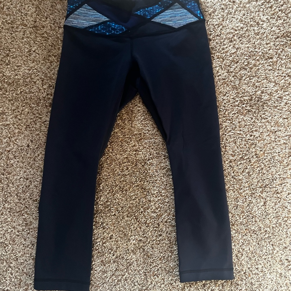 Lululemon navy blue cropped leggings